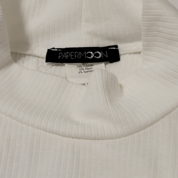 Papermoon | Crop Top | BackLess | Tie Back | Mock Neck | White - Picture 2 of 4